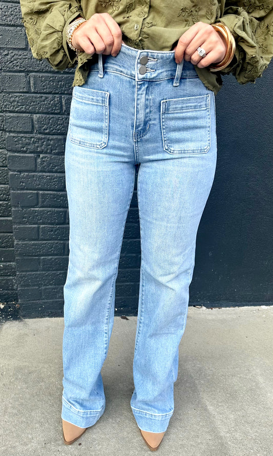 Front Patch Flare Vintage Jean