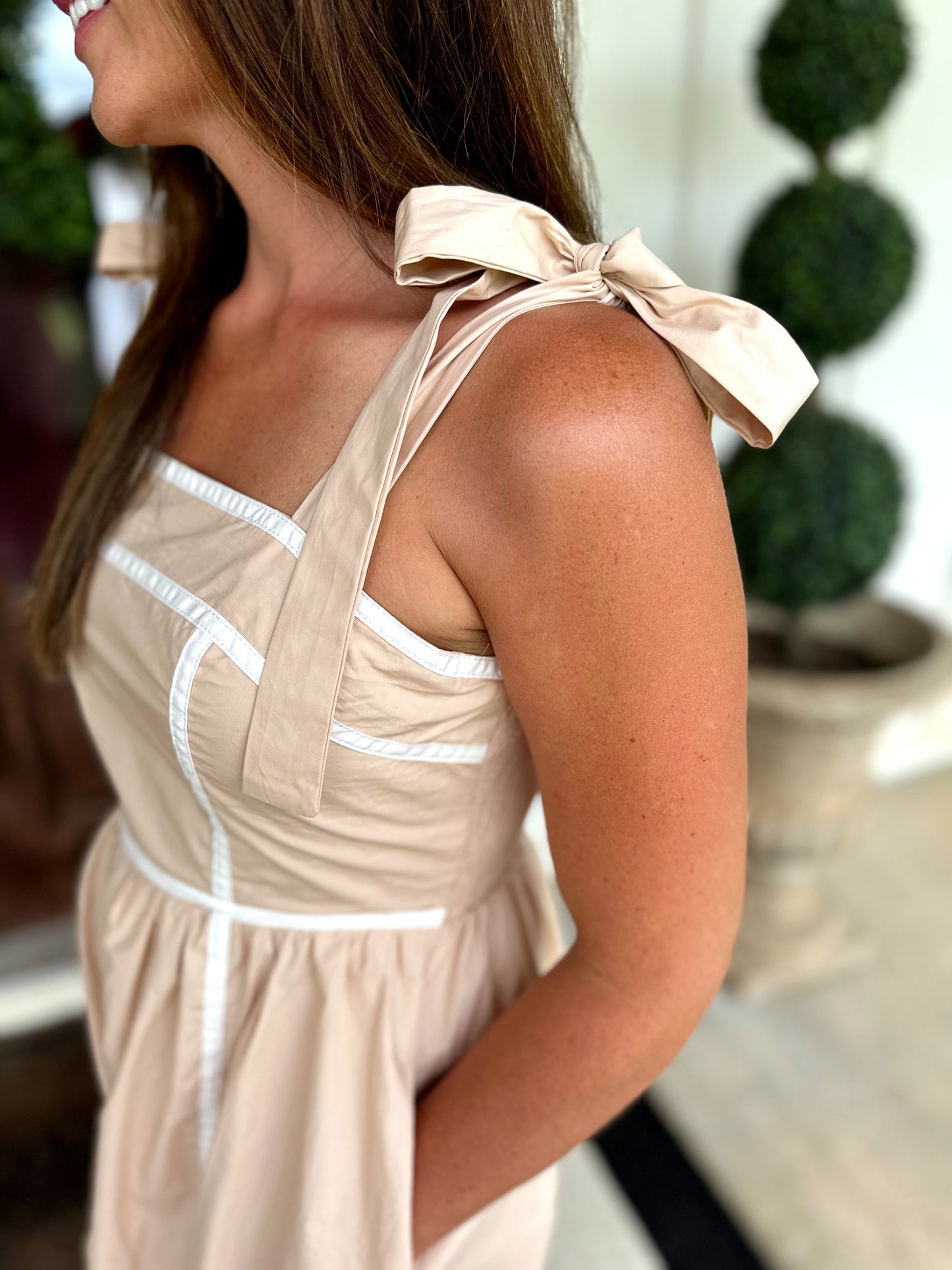 Taupe/White Contrast Tie Shoulder Dress